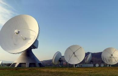 X-Band RF Circulator/Isolator – Microstrip, Drop-In, Coaxial, Waveguide