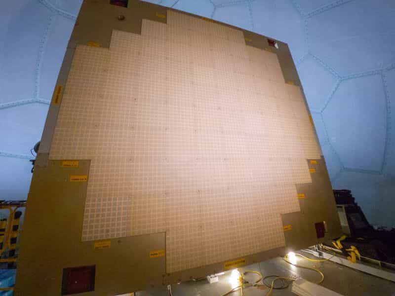 Phased-array radar antenna panel, illustrating harsh-environment RF platforms that demand stable circulator performance across temperature.