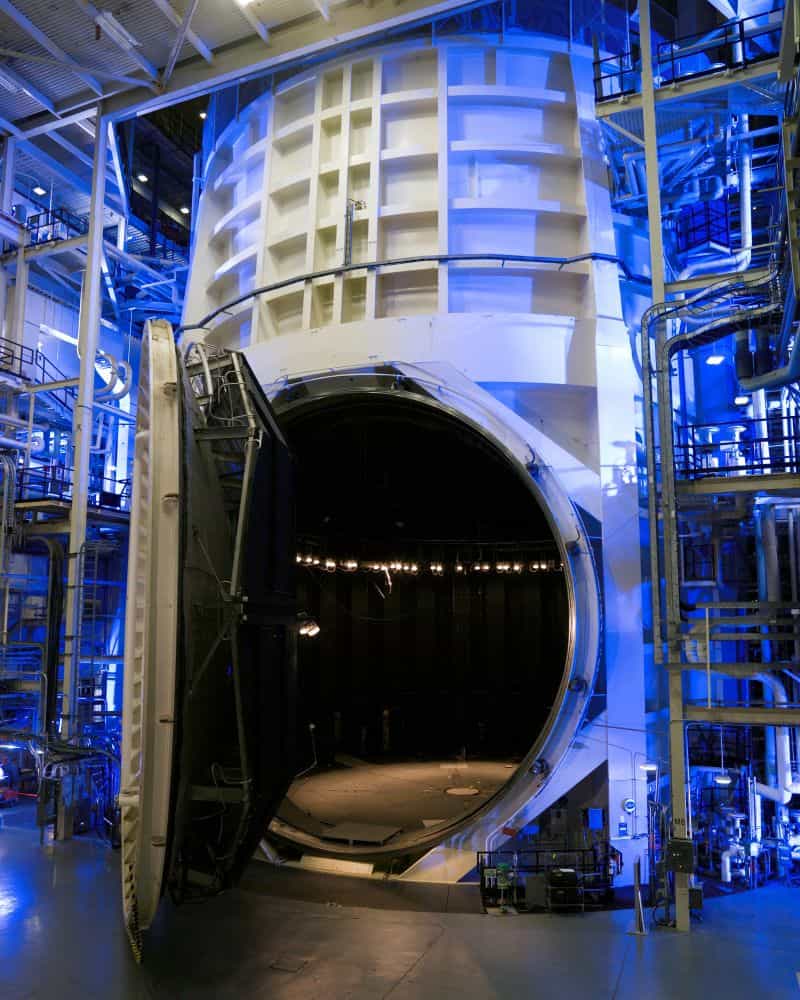 Large thermal vacuum test chamber with door open