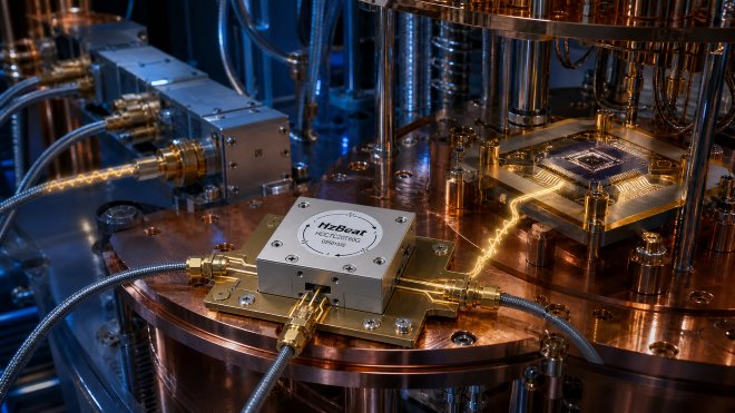 HzBeat drop-in RF circulator in quantum computing