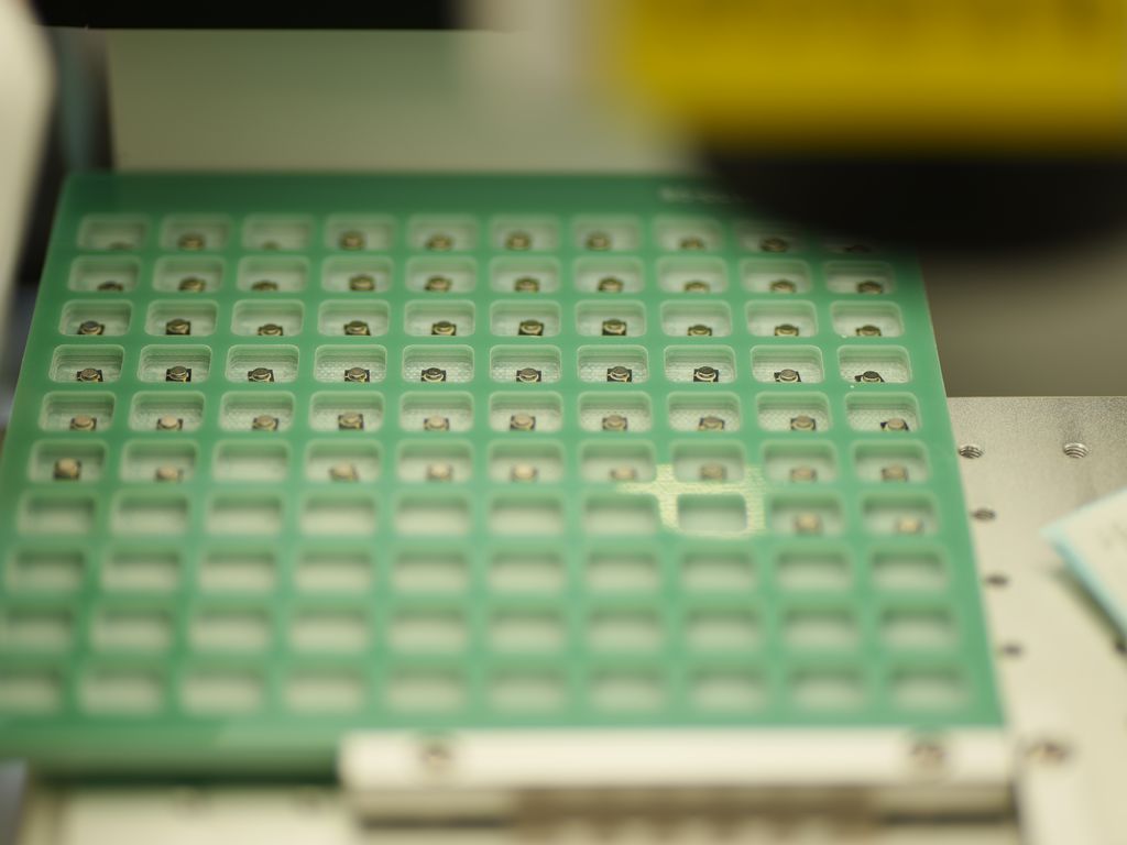 RF circulator manufacturer