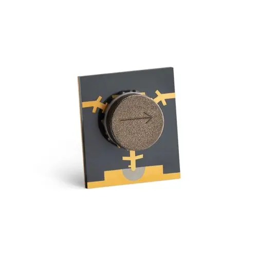 Surface Mount Technology Microstrip Isolator